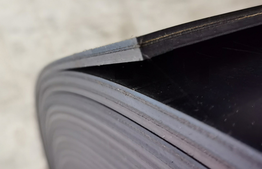 Conveyor belts with cut or moulded edges Beltimport conveyor and